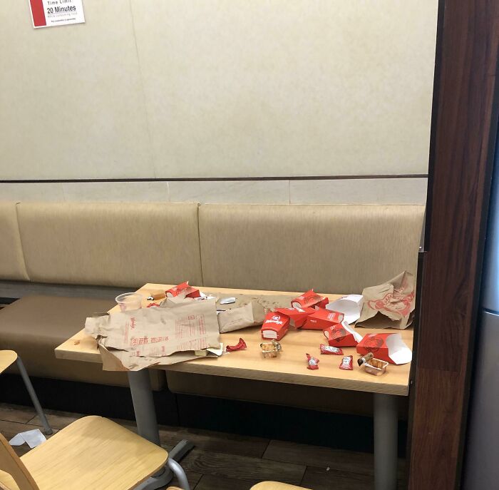 How People Left Their Table At A Wendy’s Near Me Smh 