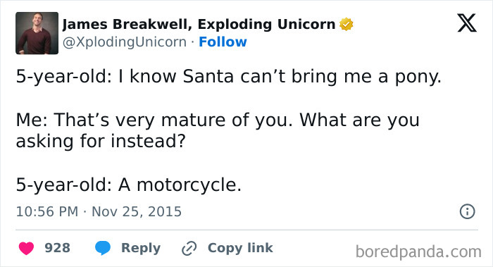 Funny-Parents-Tweets-About-Santa