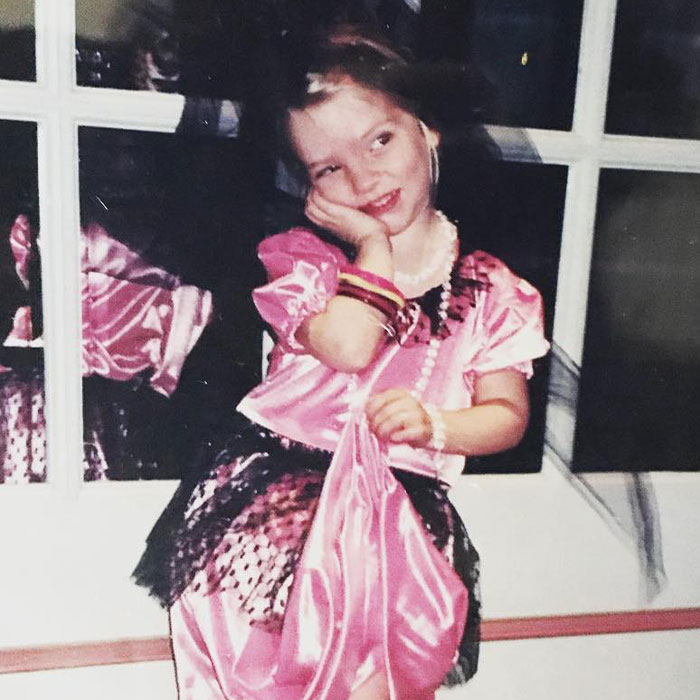 Anya Taylor-Joy Gives Heartbreaking Response After Reporter Compliments Her Eyes In Old Interview Anya Taylor-Joy Gives Heartbreaking Response After Reporter Compliments Her Eyes In Old Interview