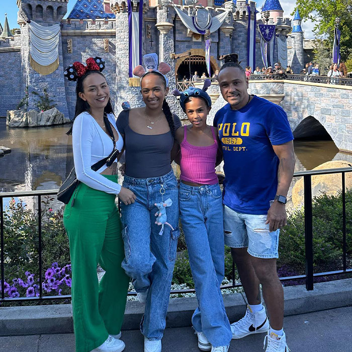 “Not What Her Goals Are”: 12-Year-Old Gets Pulled Out Of School So She Can Focus On “Work” “Not What Her Goals Are”: 12-Year-Old Gets Pulled Out Of School So She Can Focus On “Work”