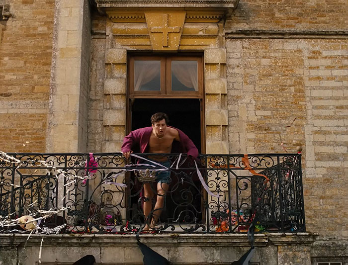 Memorable Scene In “Saltburn” With Bare-Skinned Barry Keoghan Took 11 Times To Shoot Memorable Scene In “Saltburn” With Bare-Skinned Barry Keoghan Took 11 Times To Shoot