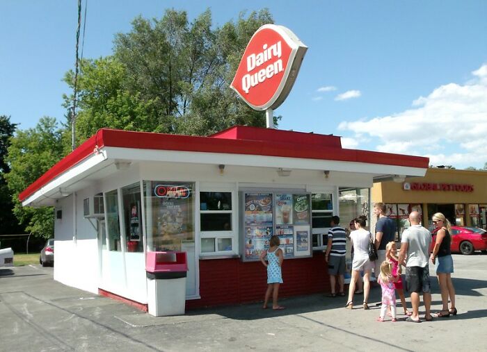 Remember When Dairy Queen Was A Takeout Stand? (1970s-80s)