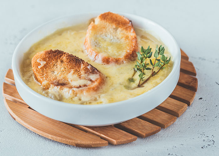 "Just Eat A Few Bites": Girl Forces Herself To Eat Onions At A Friend's House, It Doesn't End Well "Just Eat A Few Bites": Girl Forces Herself To Eat Onions At A Friend's House, It Doesn't End Well