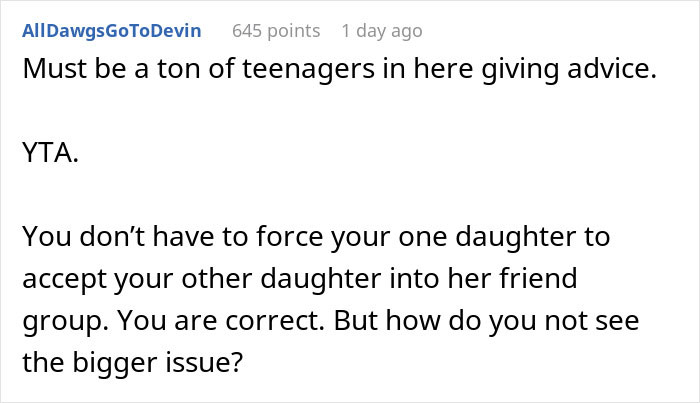 Dad Demands Daughter Invite Friendless Sister To Sit With Her At “Popular” Table, Mom Intervenes Dad Demands Daughter Invite Friendless Sister To Sit With Her At “Popular” Table, Mom Intervenes