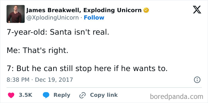 Funny-Parents-Tweets-About-Santa