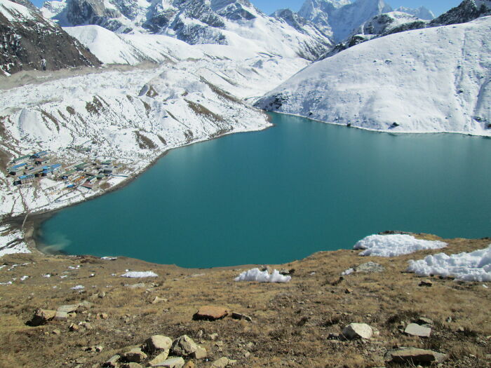 12 Days To Everest: Trekking With A Furry Friend 12 Days To Everest: Trekking With A Furry Friend