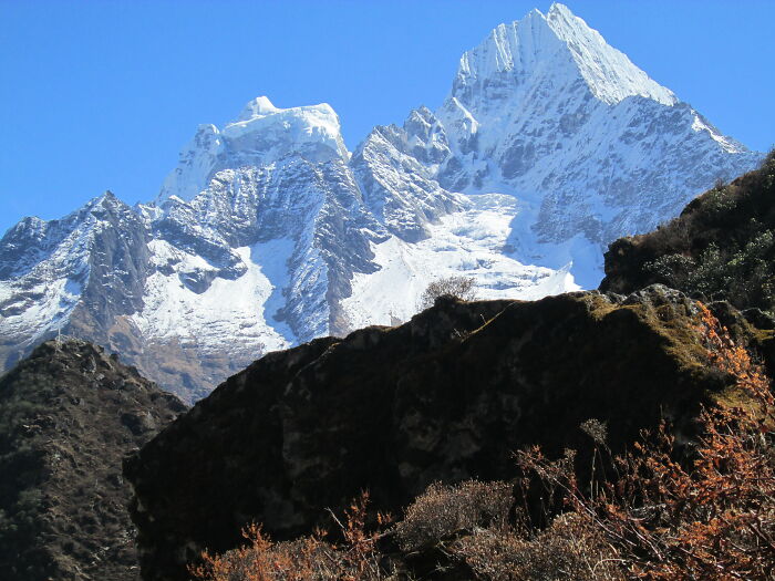 12 Days To Everest: Trekking With A Furry Friend 12 Days To Everest: Trekking With A Furry Friend