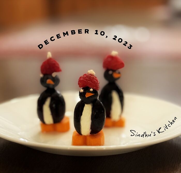 Penguins In Christmas Spirit!