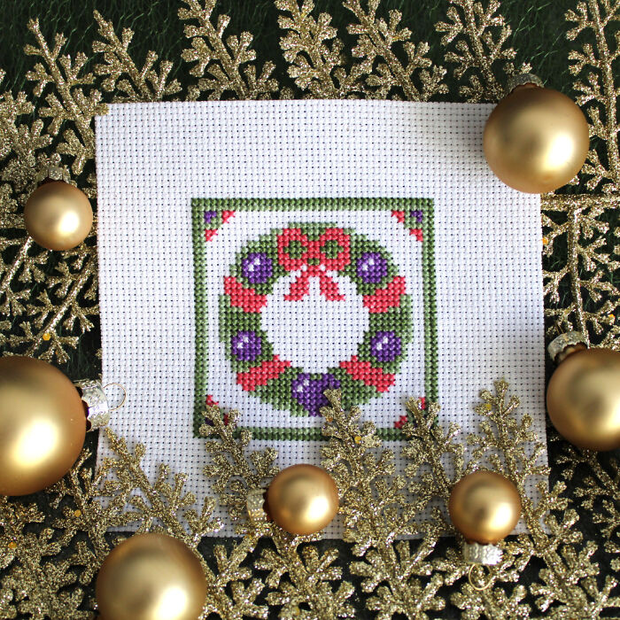 My Quick And Easy Cross-Stitch Patterns For Beginners, Christmas Edition (10 Pics)