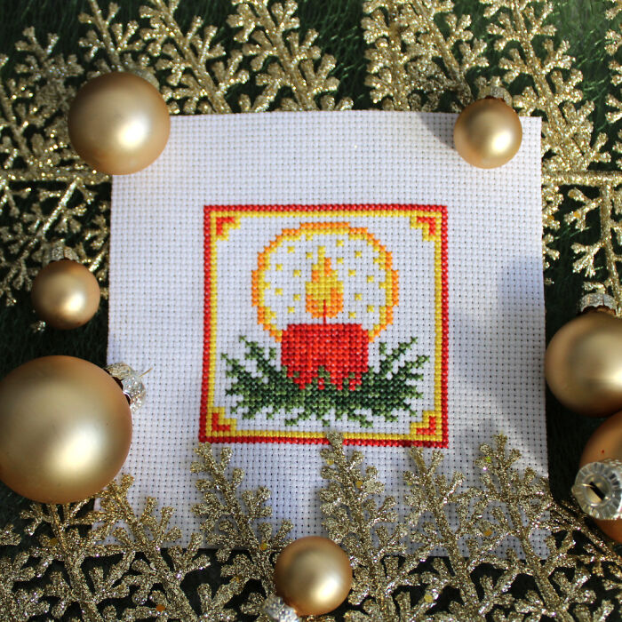 My Quick And Easy Cross-Stitch Patterns For Beginners, Christmas Edition (10 Pics)