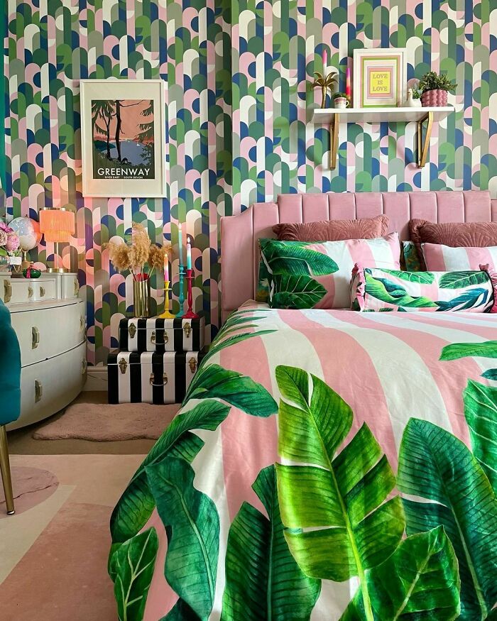 What Says “Art Deco” More Than Pink And Green?