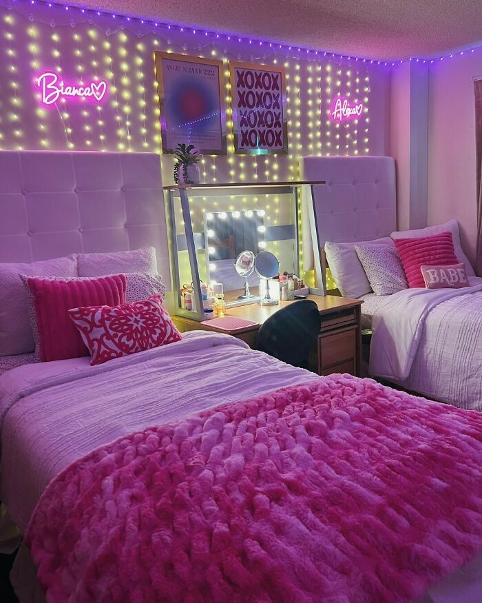 Pink Dorm Room Design