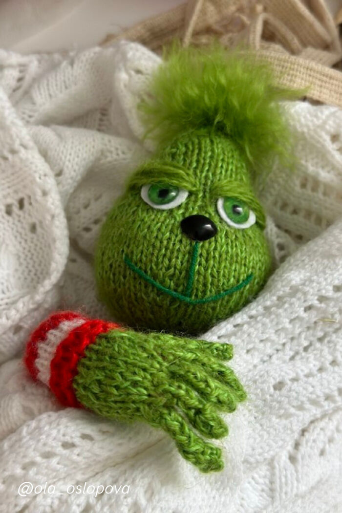 Christmas Elf Doll Knitting Pattern (12 Pics) Christmas Elf Doll Knitting Pattern (12 Pics)