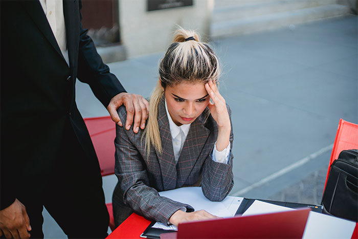 Tone-Deaf Boss Complains About His Holiday Bonus To An Employee Who Got 50 Times Less