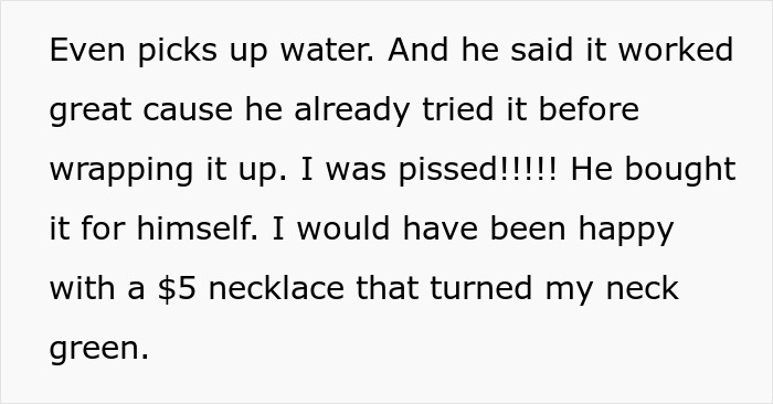 Woman Waits A Full Year To Get Back At Husband For Selfish Christmas Gift, Makes Him Furious Woman Waits A Full Year To Get Back At Husband For Selfish Christmas Gift, Makes Him Furious