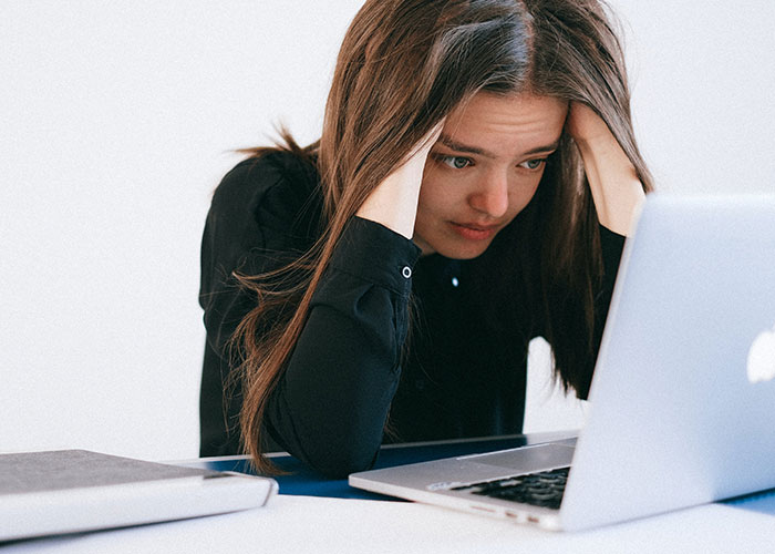 Customers Flood A Cafe With 1-Star Reviews Online, Receive Backlash After Owners Respond Customers Flood A Cafe With 1-Star Reviews Online, Receive Backlash After Owners Respond