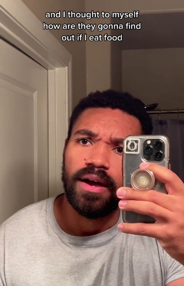 Restaurant Realizes Meat Goes Missing, Checks Cameras To Find Out Their Employee Is Eating It Restaurant Realizes Meat Goes Missing, Checks Cameras To Find Out Their Employee Is Eating It