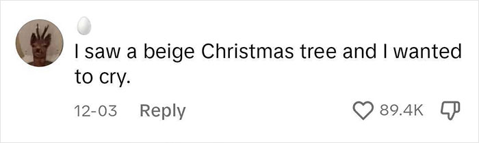Man Calls Out “Boring” People Who Don’t Let Their Christmas Tree Be At Least A Little Bit Tacky