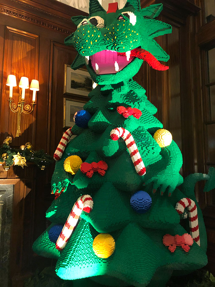 Dragon Christmas Tree, Because Why Not