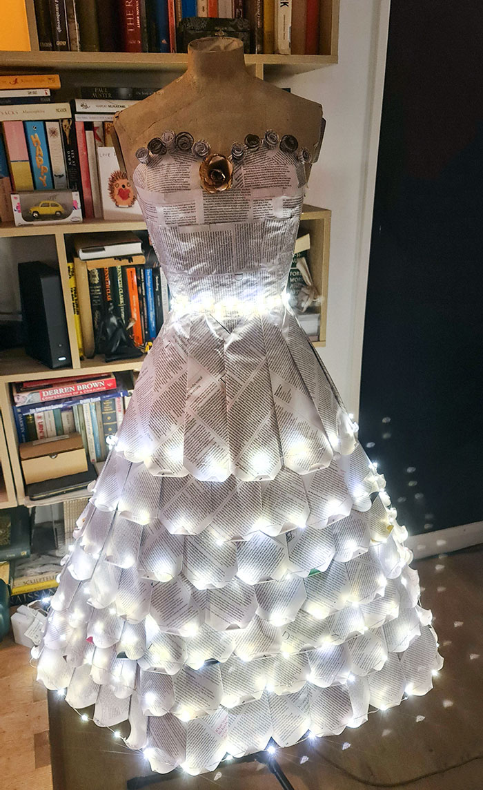 Each Year I Make A Christmas Tree Solution Which Doesn't Harm A Tree And Relies On Materials I Already Have At Home. This Year I Used A Stash Of Magazines To Make The "Tree"