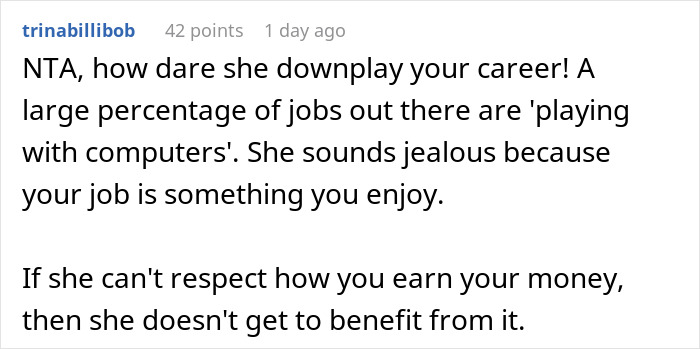 Woman Makes Fun Of Sister’s Profession, Is Upset She Refuses To Give Her Money She Earned From It Woman Makes Fun Of Sister’s Profession, Is Upset She Refuses To Give Her Money She Earned From It