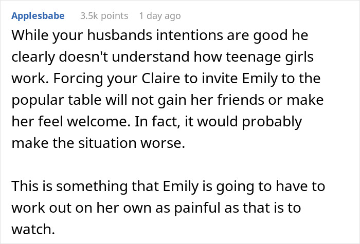 Dad Demands Daughter Invite Friendless Sister To Sit With Her At “Popular” Table, Mom Intervenes Dad Demands Daughter Invite Friendless Sister To Sit With Her At “Popular” Table, Mom Intervenes