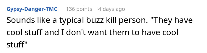 Teacher Makes A DIY Chair From A Car Seat But Principal Replaces It With A Cheap One, Regrets It Teacher Makes A DIY Chair From A Car Seat But Principal Replaces It With A Cheap One, Regrets It