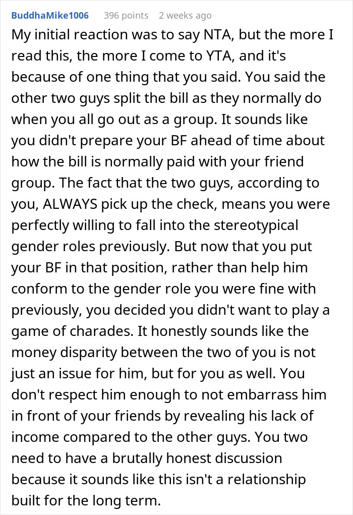 Woman Refuses To Let BF Pretend He Paid For Dinner To 'Save Face', Asks If She Was Wrong Woman Refuses To Let BF Pretend He Paid For Dinner To 'Save Face', Asks If She Was Wrong