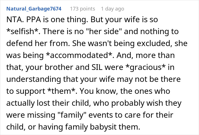 Couple’s Asked Not To Bring Their Baby Along To Another Baby’s Funeral, Woman Insists On Doing So Couple’s Asked Not To Bring Their Baby Along To Another Baby’s Funeral, Woman Insists On Doing So