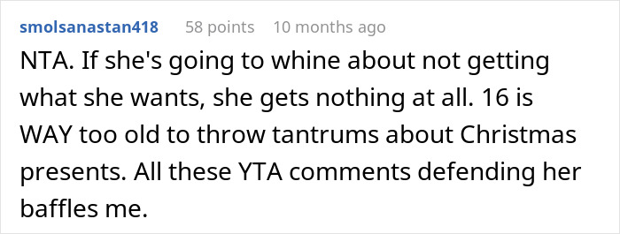 16 Y.O. In Tears After Single Mom Gets Her The Wrong Christmas Gift, Adds Insult To Injury 16 Y.O. In Tears After Single Mom Gets Her The Wrong Christmas Gift, Adds Insult To Injury