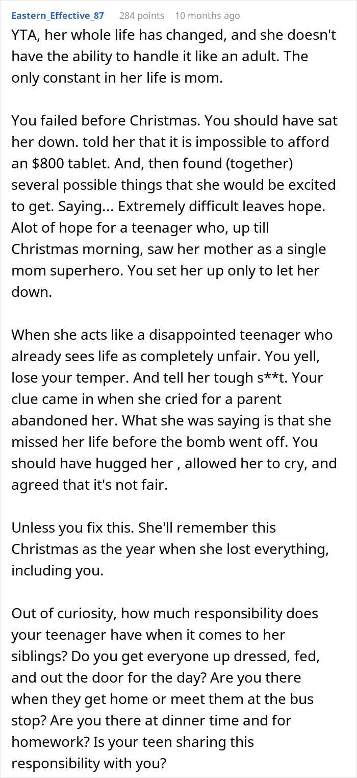 16 Y.O. In Tears After Single Mom Gets Her The Wrong Christmas Gift, Adds Insult To Injury 16 Y.O. In Tears After Single Mom Gets Her The Wrong Christmas Gift, Adds Insult To Injury