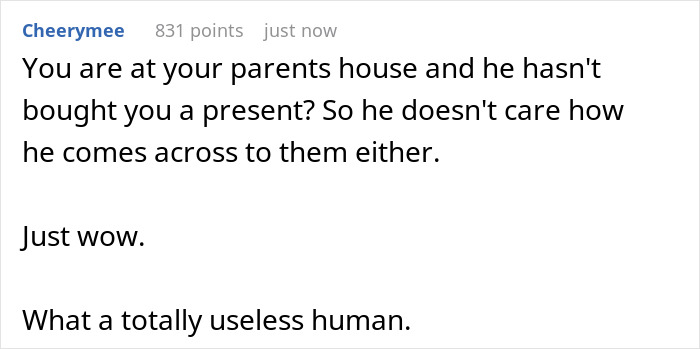 Man Weaponizes His Incompetence By Not Buying His Wife A Christmas Gift, She Plans On Leaving Him Man Weaponizes His Incompetence By Not Buying His Wife A Christmas Gift, She Plans On Leaving Him