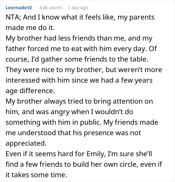 Dad Demands Daughter Invite Friendless Sister To Sit With Her At “Popular” Table, Mom Intervenes Dad Demands Daughter Invite Friendless Sister To Sit With Her At “Popular” Table, Mom Intervenes