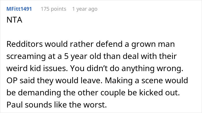 “Nobody Shouts At My Child”: Woman Accused Of Ruining Christmas After Family Gets Banned “Nobody Shouts At My Child”: Woman Accused Of Ruining Christmas After Family Gets Banned