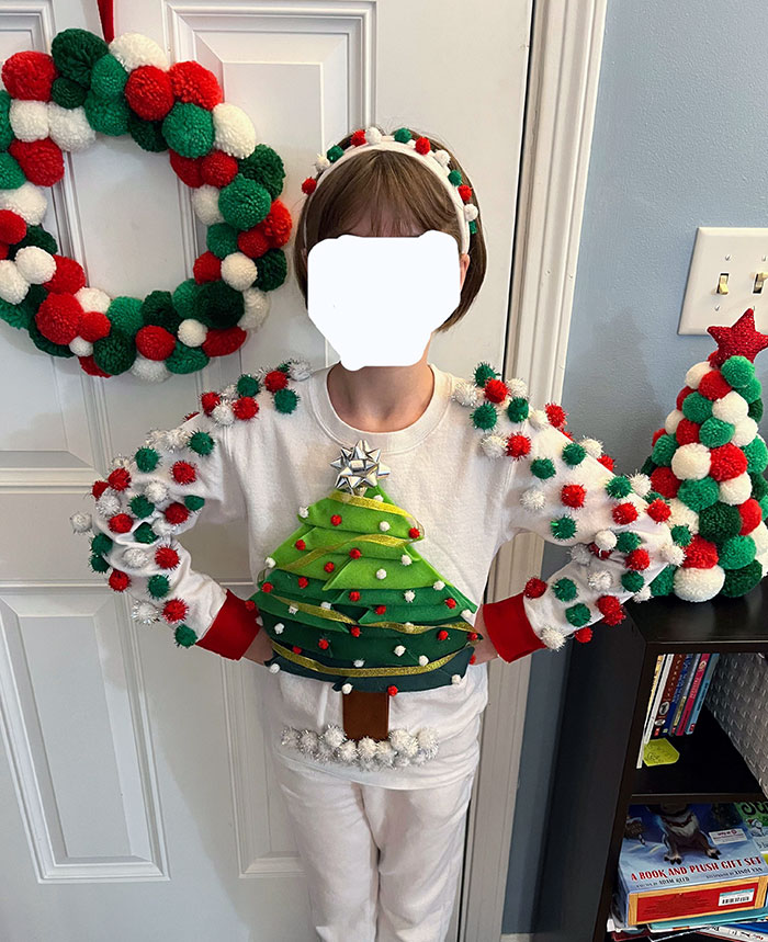 This Ugly Christmas Sweater I Made For My Daughter's School Celebration