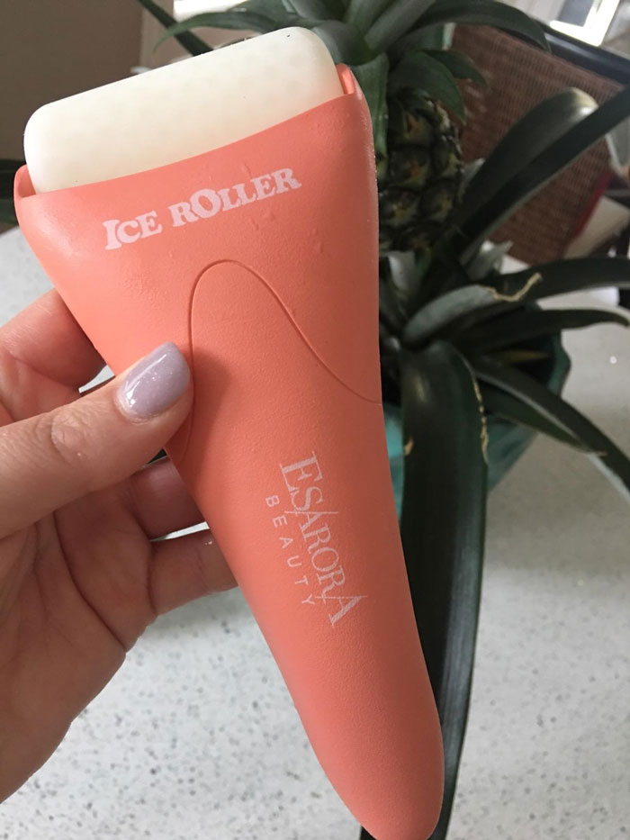 Ice Roller For Face & Eye: Perfect for those early morning massages to eliminate puffiness, reduce pores and calm skin - an ideal treat for your partner looking for a boost in their skincare routine.
