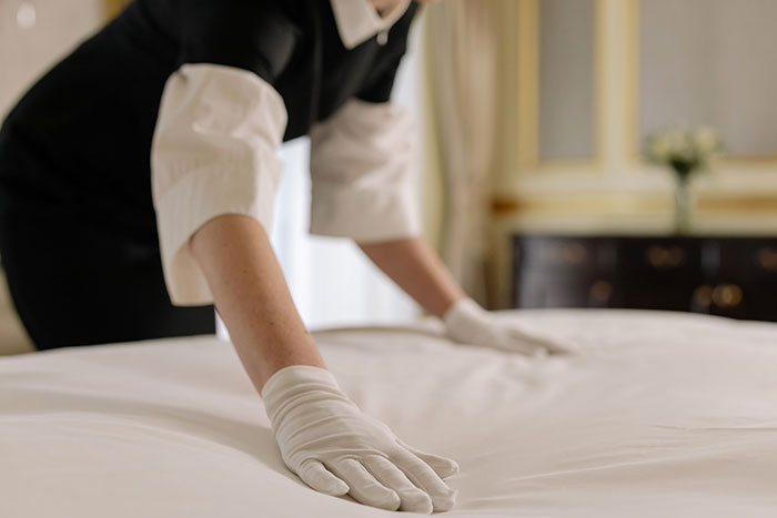 30 Hotel Workers Reveal The Disturbing Or Wild Incidents They've Witnessed On The Job