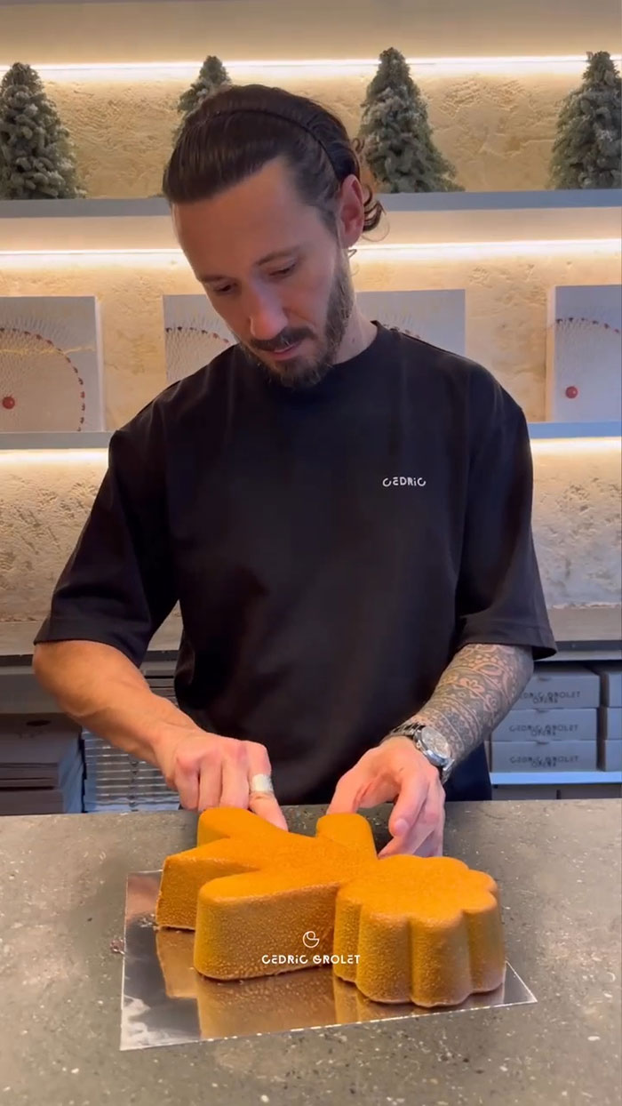 “The Balenciaga Of Pastry”: People Slam French Pastry Chef’s €95 “Snowman” Yule Log “The Balenciaga Of Pastry”: People Slam French Pastry Chef’s €95 “Snowman” Yule Log