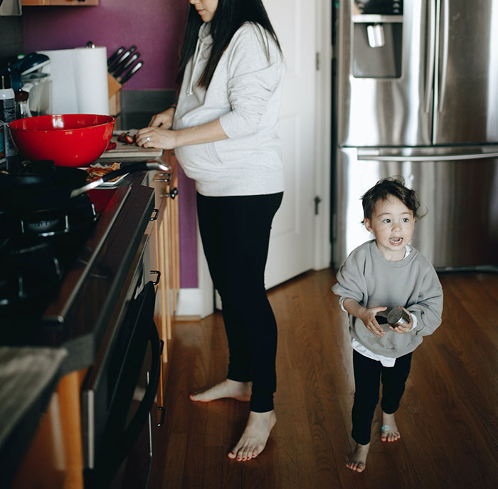 Pregnant Woman Balks After Finding Out She’s Been Living In A Brutal Lie With Her Partner Pregnant Woman Balks After Finding Out She’s Been Living In A Brutal Lie With Her Partner