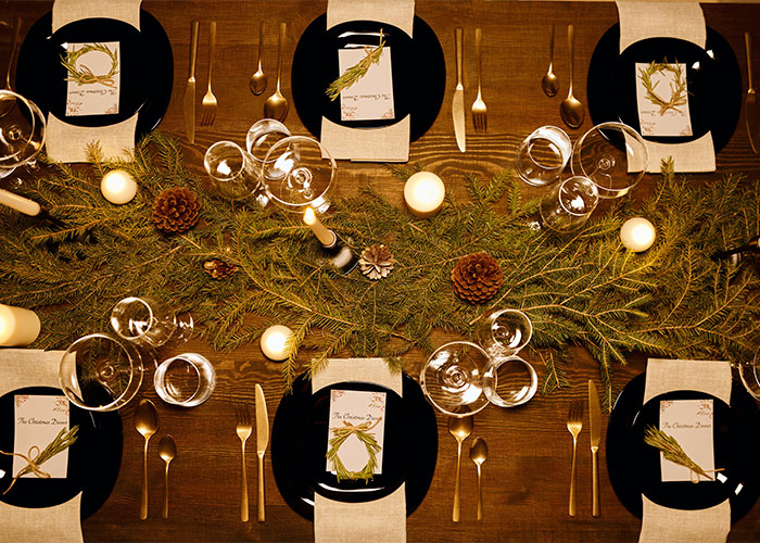 Couple Spends 5 Days Cleaning Up After Christmas Dinner, Man Refuses To Host Again Couple Spends 5 Days Cleaning Up After Christmas Dinner, Man Refuses To Host Again