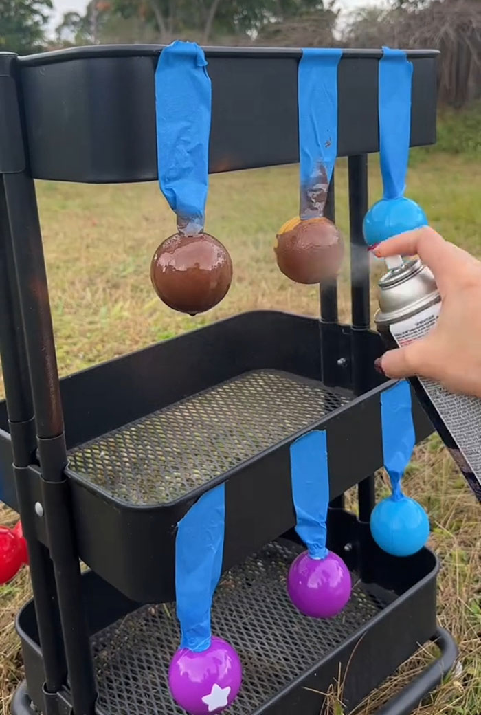 'Beige' Mom Shares She Repainted Her Toddler's Christmas Tree, Gets Roasted In The Comments 'Beige' Mom Shares She Repainted Her Toddler's Christmas Tree, Gets Roasted In The Comments