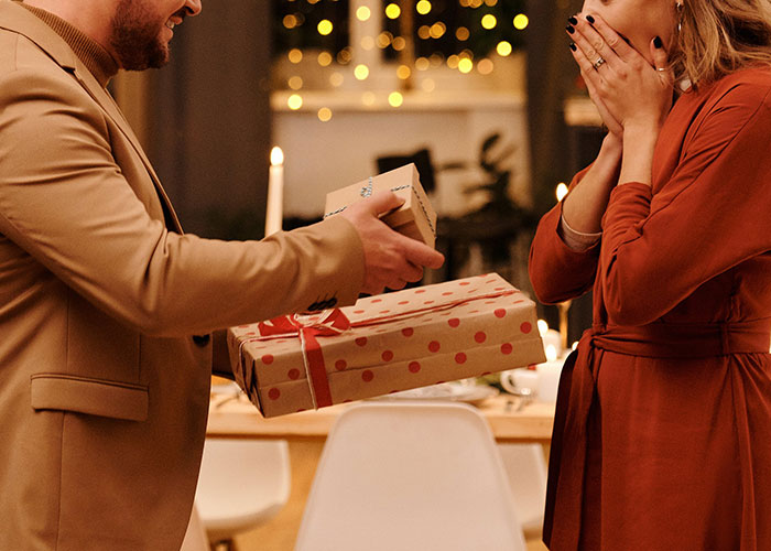 Husband Waits Years To Get Wife Special Gift, Learns The Surprise Has Been Ruined Husband Waits Years To Get Wife Special Gift, Learns The Surprise Has Been Ruined