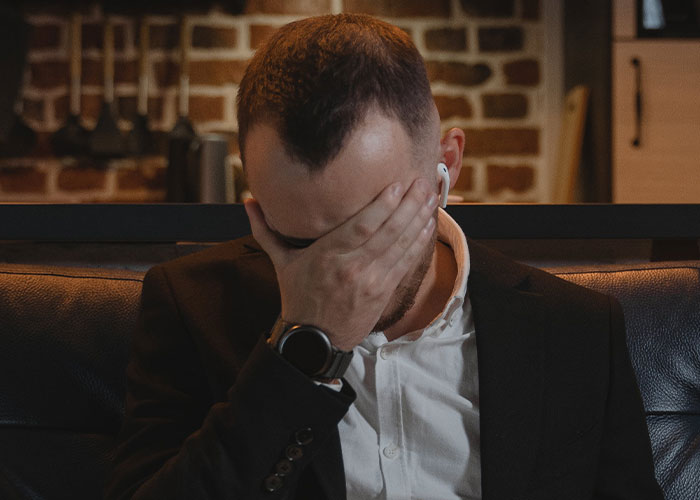 Husband Waits Years To Get Wife Special Gift, Learns The Surprise Has Been Ruined Husband Waits Years To Get Wife Special Gift, Learns The Surprise Has Been Ruined