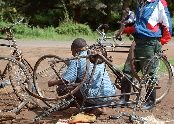 "Reuse Things": 30 Things Poor Countries Do So Much Better Than Rich Ones