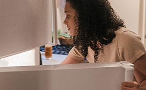 “She Looked Utterly Disgusted”: Thieving Roommate Learns Her Lesson