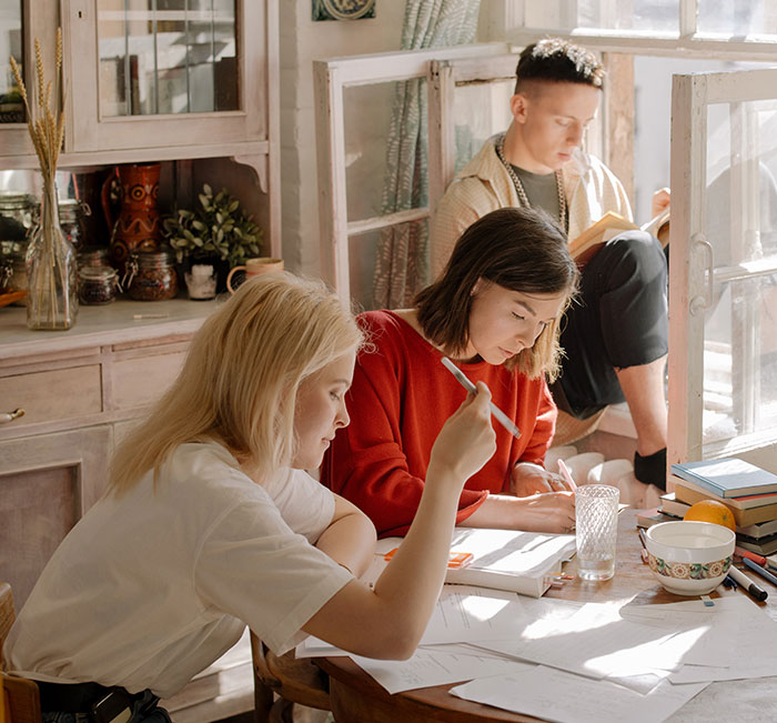 “She Looked Utterly Disgusted”: Thieving Roommate Learns Her Lesson “She Looked Utterly Disgusted”: Thieving Roommate Learns Her Lesson