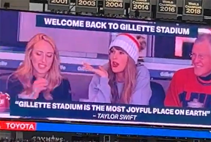 Taylor Swift Perfectly Responds After Getting Booed Loudly At Chiefs Game