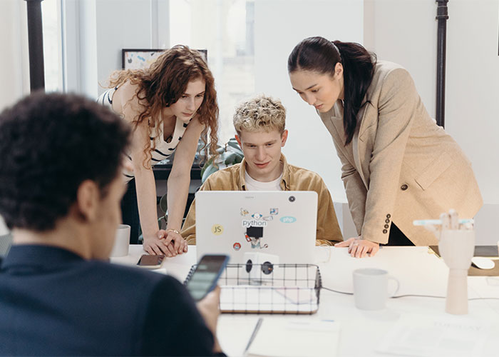 Manager Demands To Speak With The Owner Of The Laptop IT Guy Is Working On, The CEO Answers Manager Demands To Speak With The Owner Of The Laptop IT Guy Is Working On, The CEO Answers