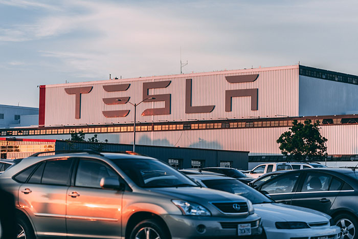 “I’ll Never Buy Another Tesla”: Fuming Driver Locked Out Of Tesla Is Forced To Pay $26k For A New Battery “I’ll Never Buy Another Tesla”: Fuming Driver Locked Out Of Tesla Is Forced To Pay $26k For A New Battery