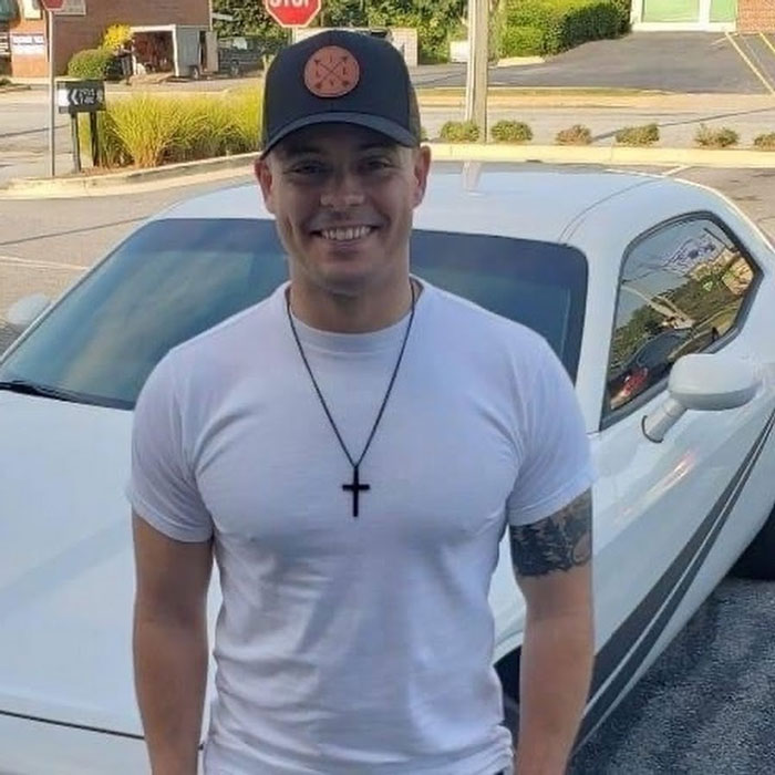 Women Online Are Thankful For This Man Educating Clueless Guys About These 4 Things Women Online Are Thankful For This Man Educating Clueless Guys About These 4 Things